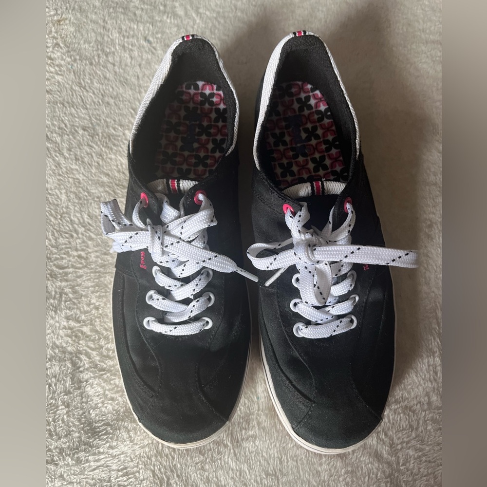 Keds Black and White Canvas Sneakers Classic Style - Picture 10 of 10